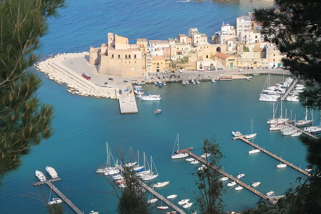 Casa Longo 2 Apartment Castellammare del Golfo Italy